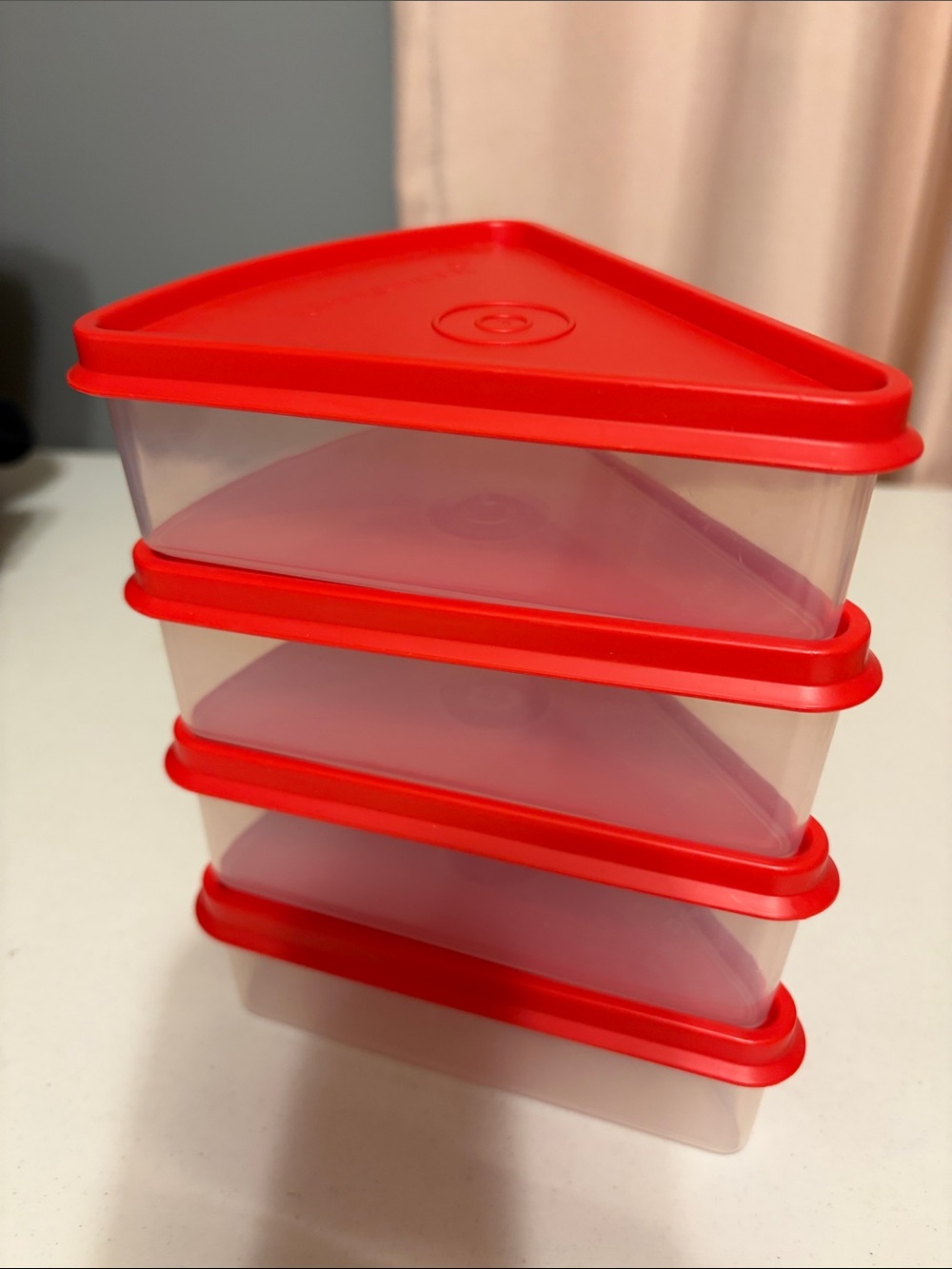 Vintage Tupperware Poppy Red Pie Slice Keeper set of 4 Wedges 1980’s like new